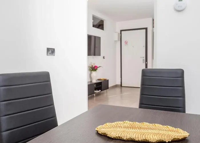 Semesterbostad Macri House *